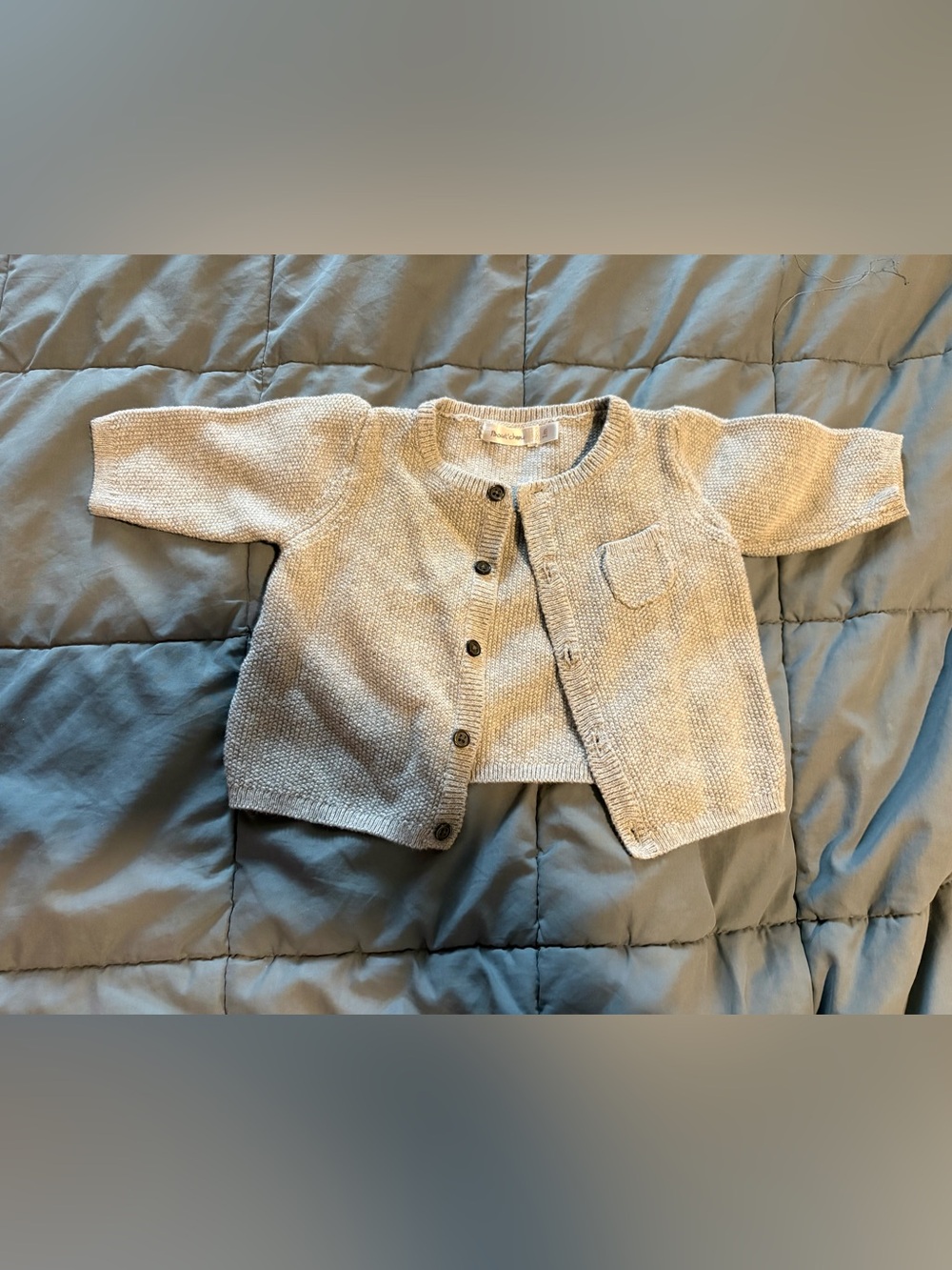 Newborn or 1m size gray sweater